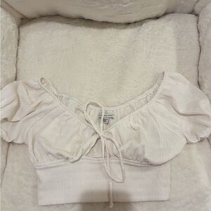 American Eagle Outfitters Cream Puff-Sleeve Tie-Front Crop Top
